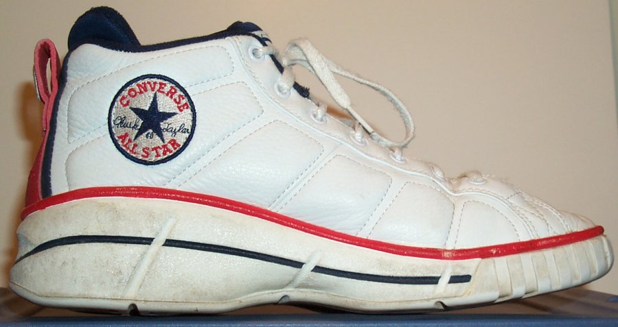 chuck taylor basketball shoes