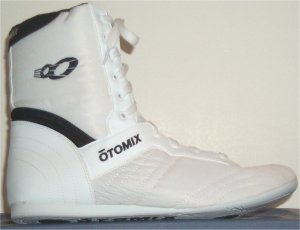 Otomix "Super Hi Fitness Shoe" in white