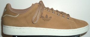 adidas Stan Smith sneaker in brown suede (no stripes or perforations)