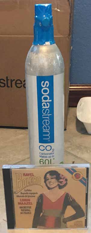Sodastream 60L CO2 cylinder with CD for scale