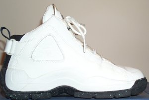 Inside view of the Fila Grant Hill 2 basketball shoe